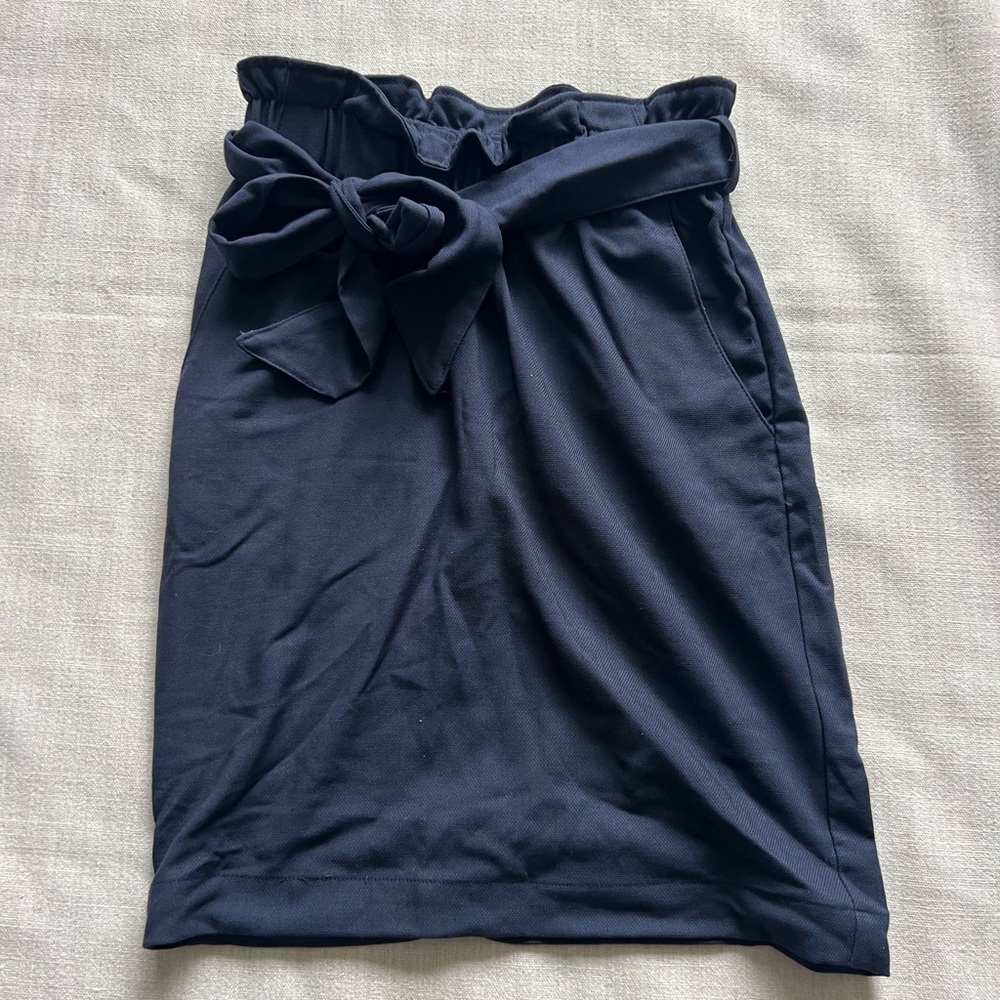 Elegant Blue Paper Bag Skirt with Bow Detail